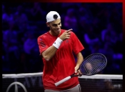 开云体育登录-拉沃尔杯翻盘法网，西西帕斯状态火热