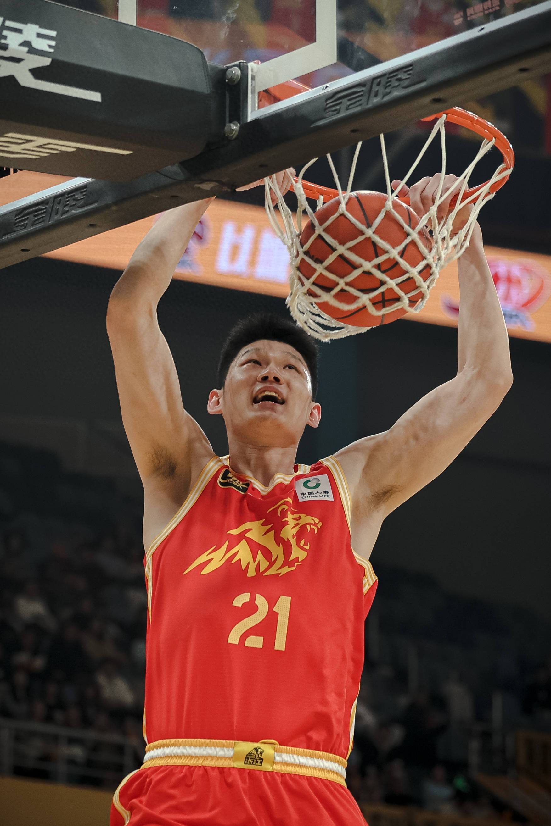 关于浙江广厦队的激情表现让球迷们为之喝彩的信息